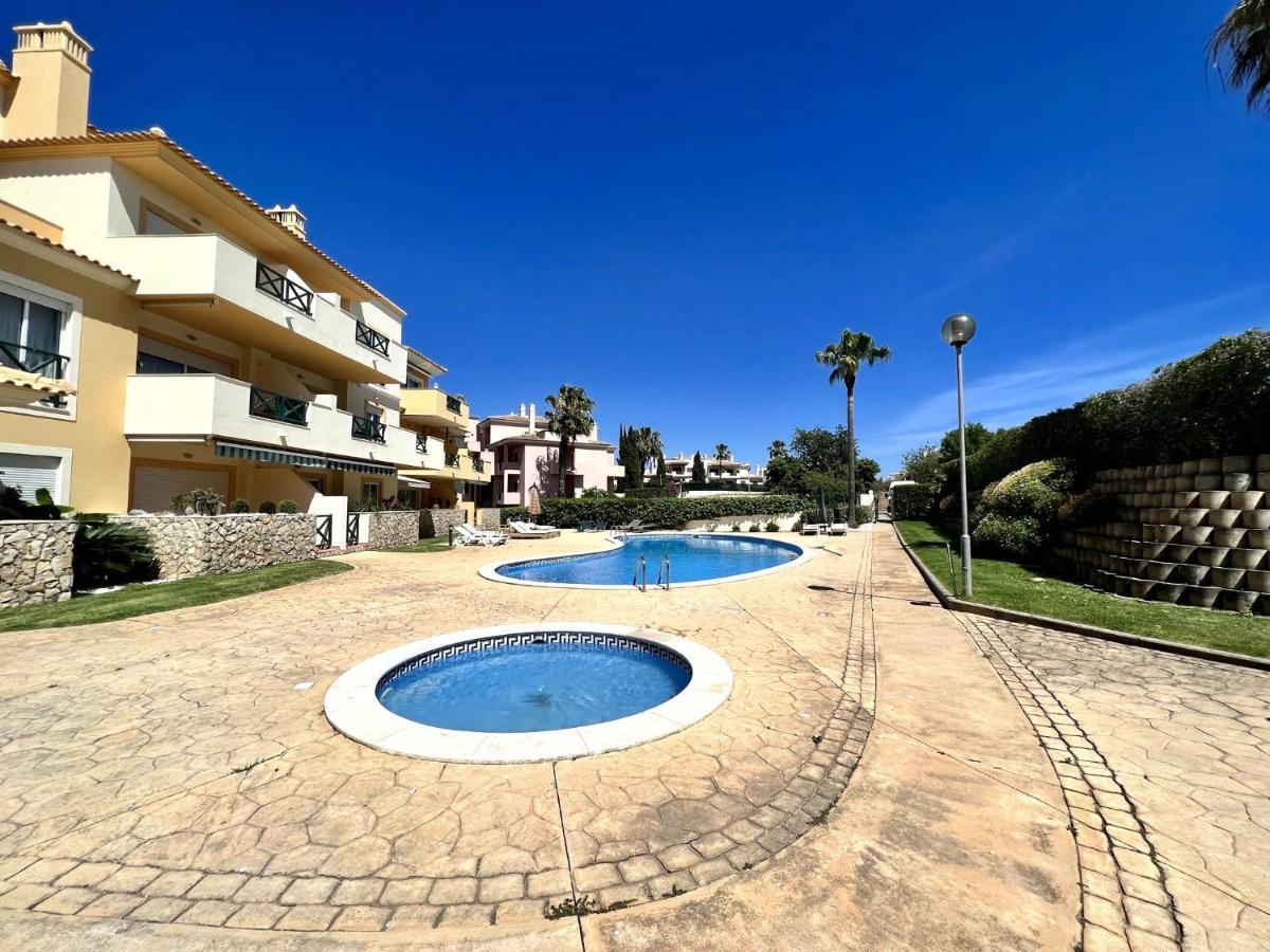 Albufeira Valley 2 With Pool By Homing Dış mekan fotoğraf
